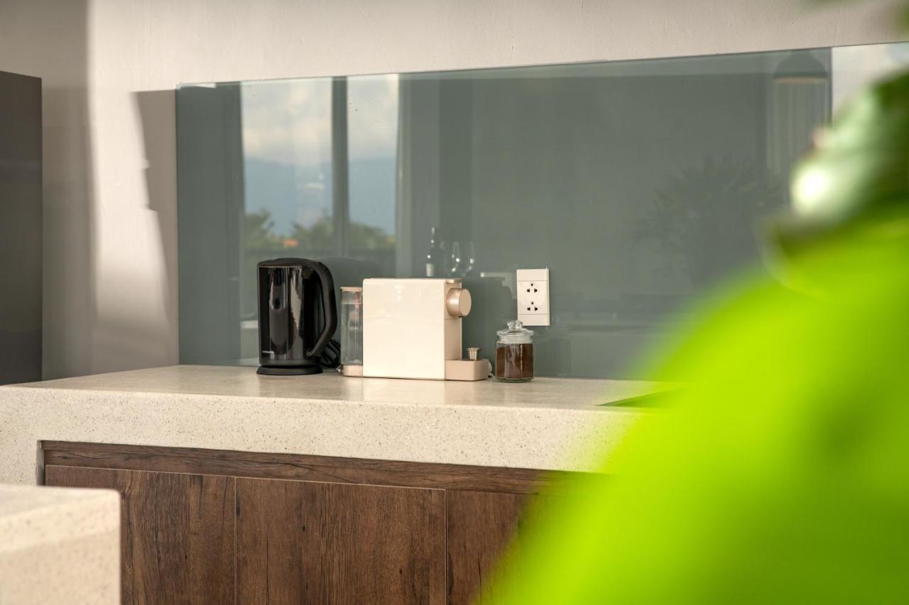 The Sense Apartment - Modern, Near My An Beach Дананг Екстериор снимка