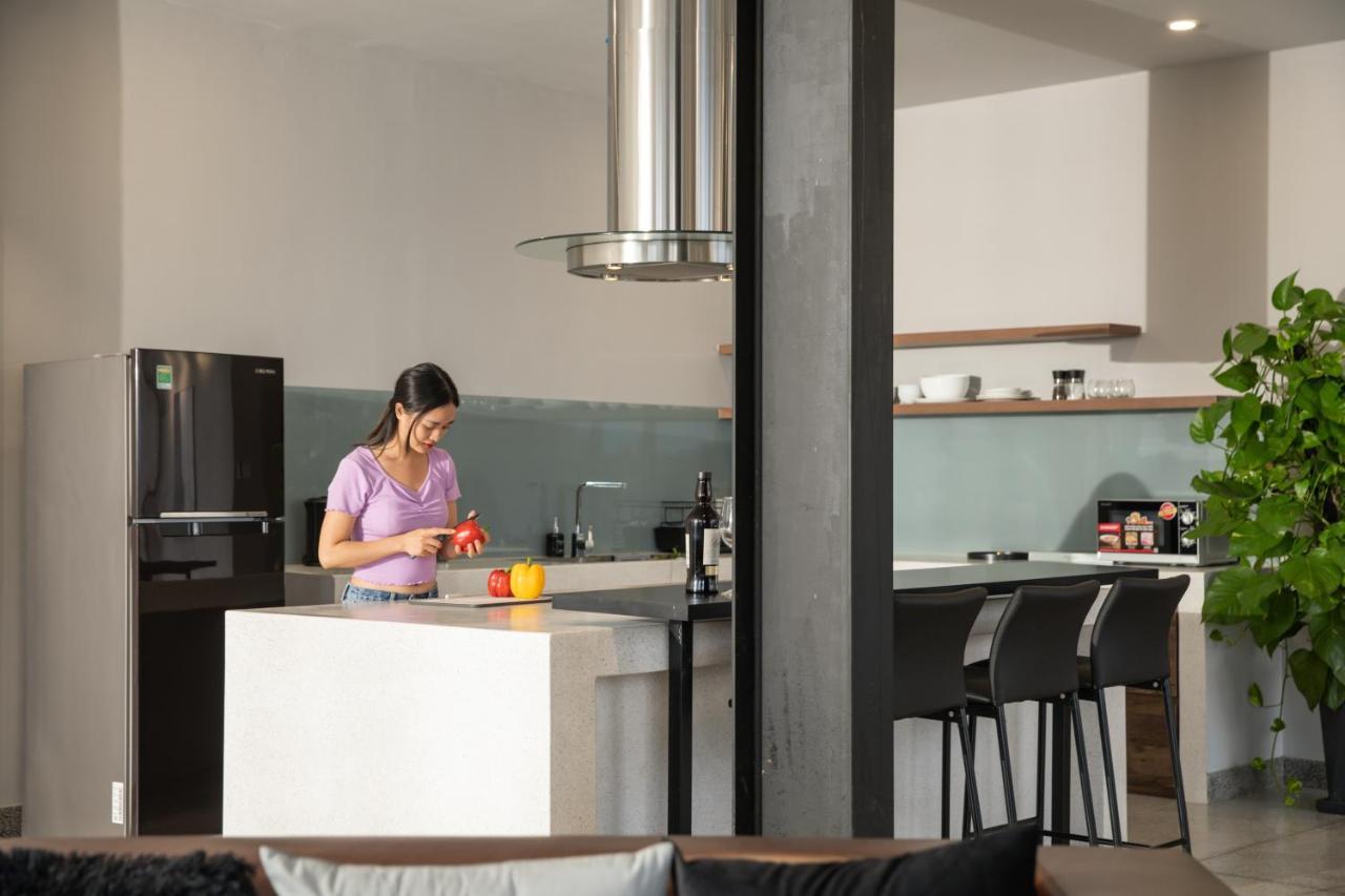 The Sense Apartment - Modern, Near My An Beach Дананг Екстериор снимка