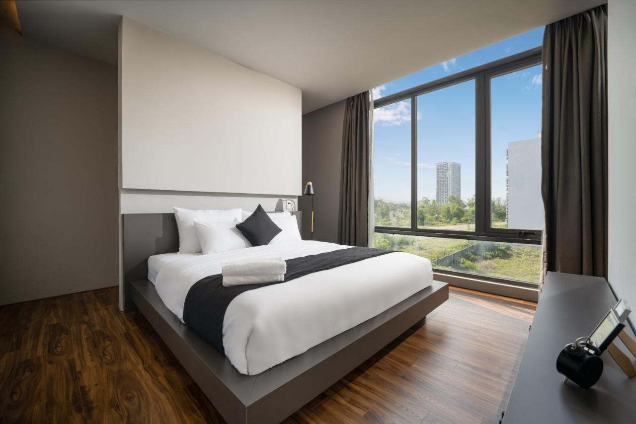 The Sense Apartment - Modern, Near My An Beach Дананг Екстериор снимка